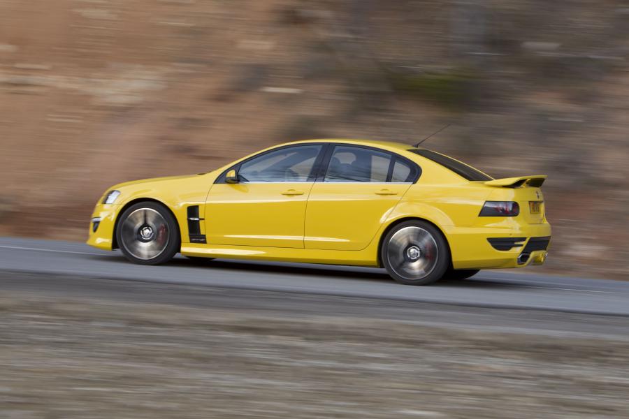  Vauxhall VXR8 2011 года  (фото 41 из 80)